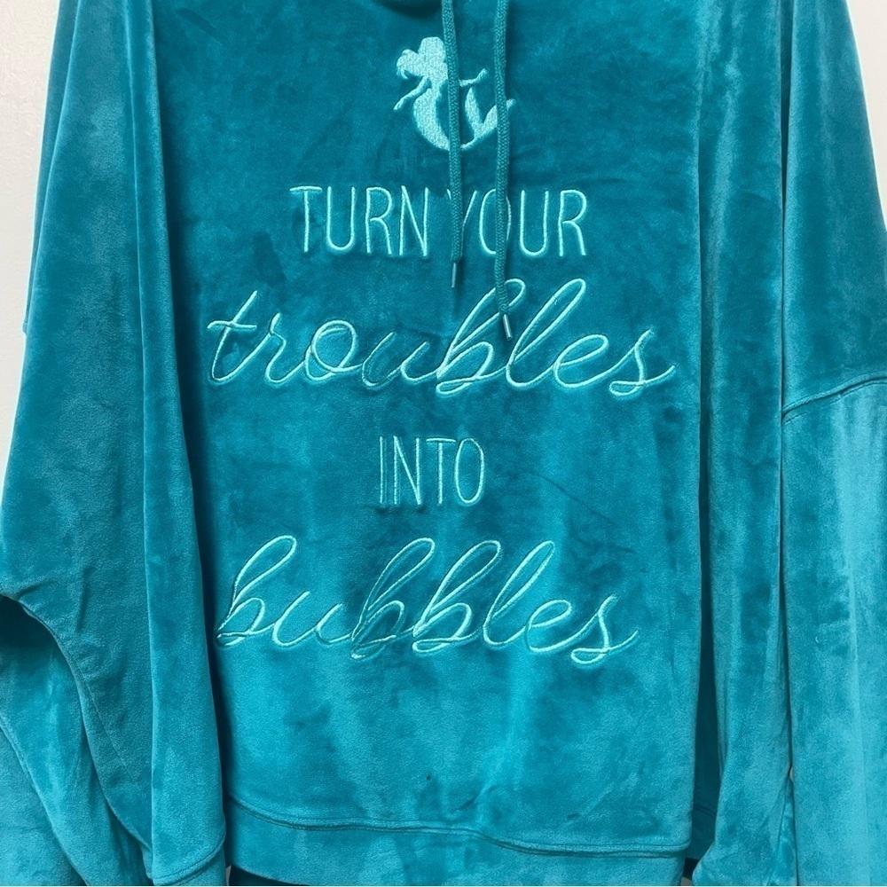 Disney loungewear Ariel “ Turn your troubles into bubbles” hoodie Size 3X - Picture 4 of 6